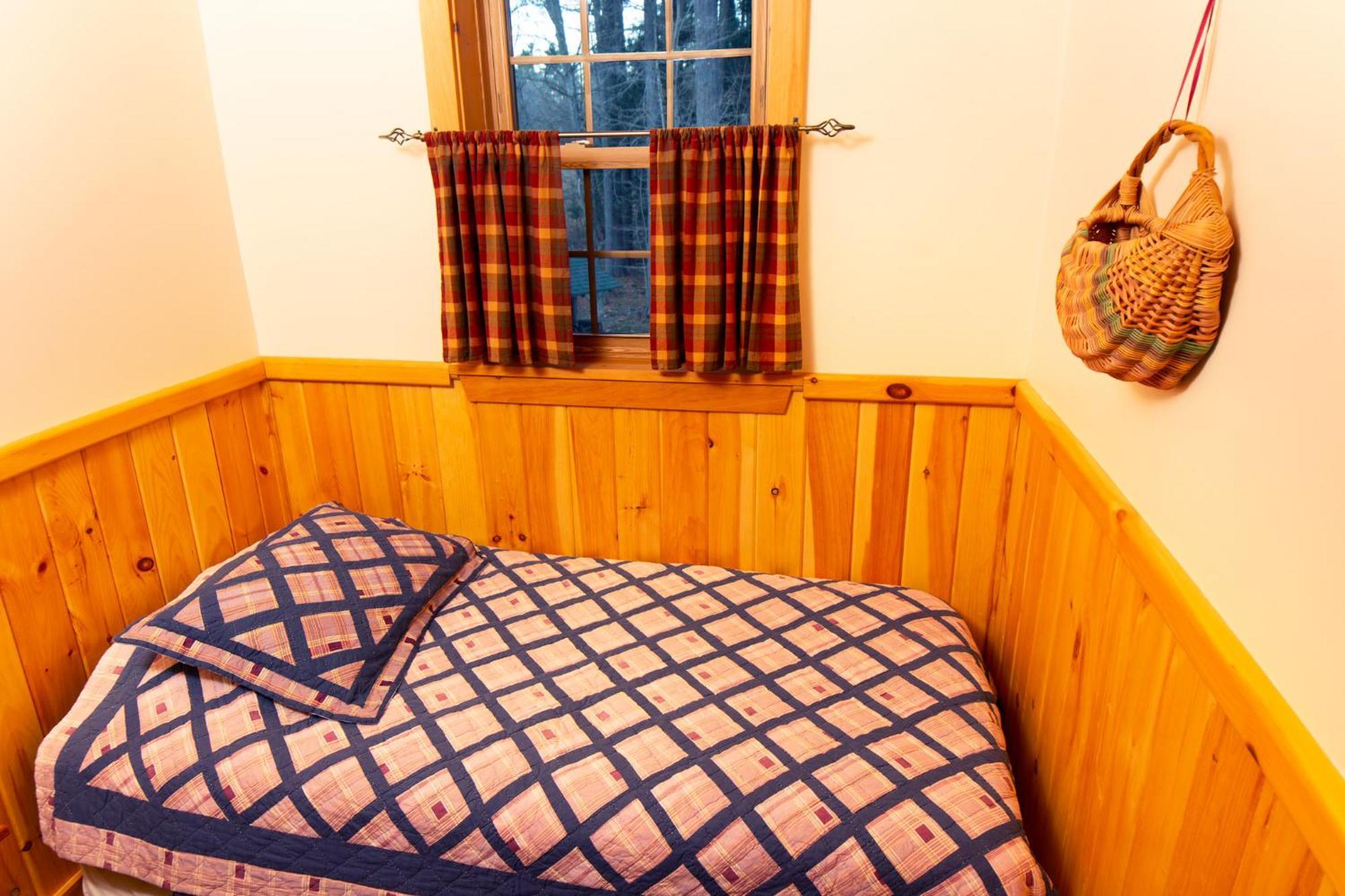 Trails End Inn Keene Valley Экстерьер фото