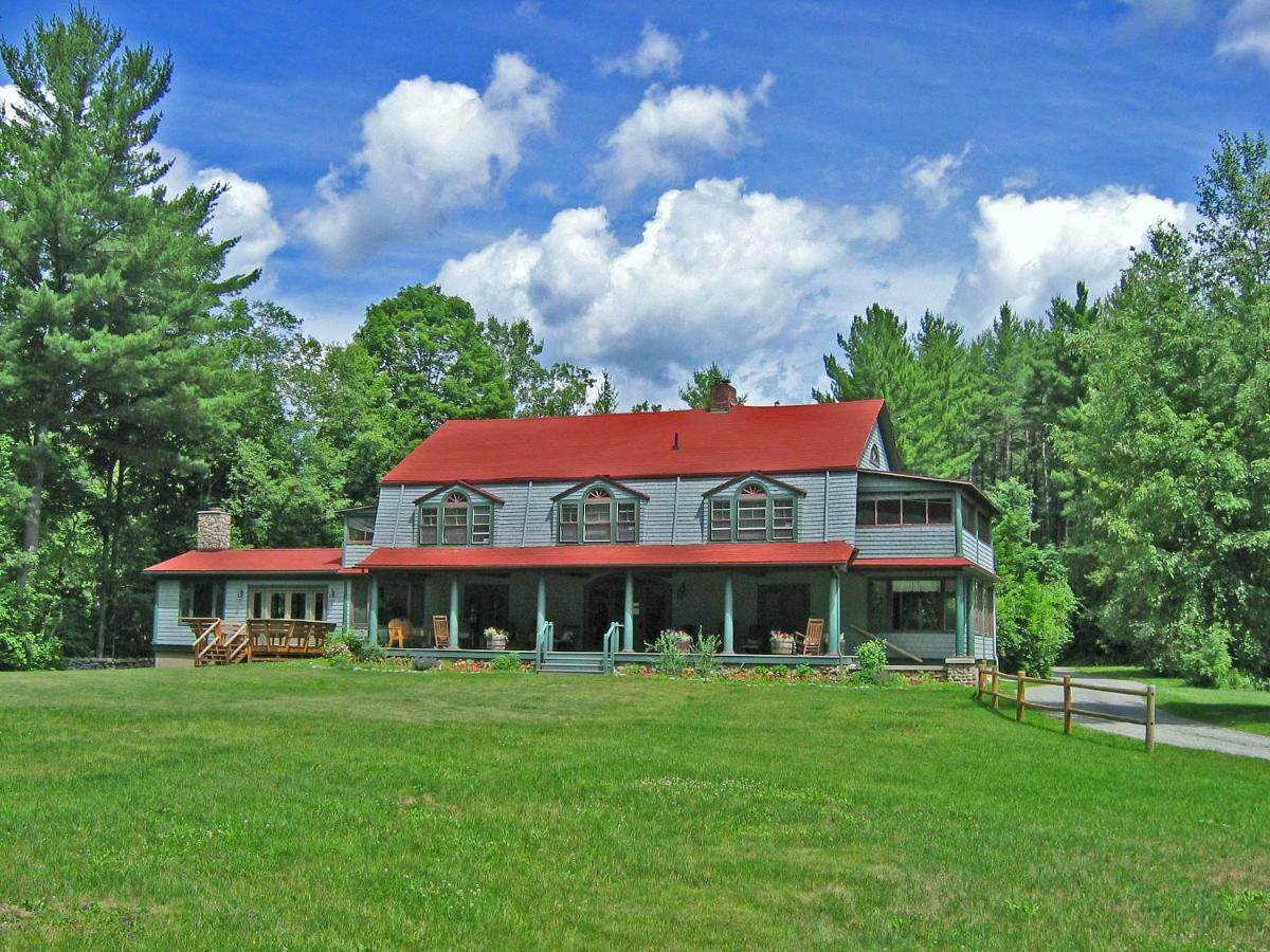 Trails End Inn Keene Valley Экстерьер фото